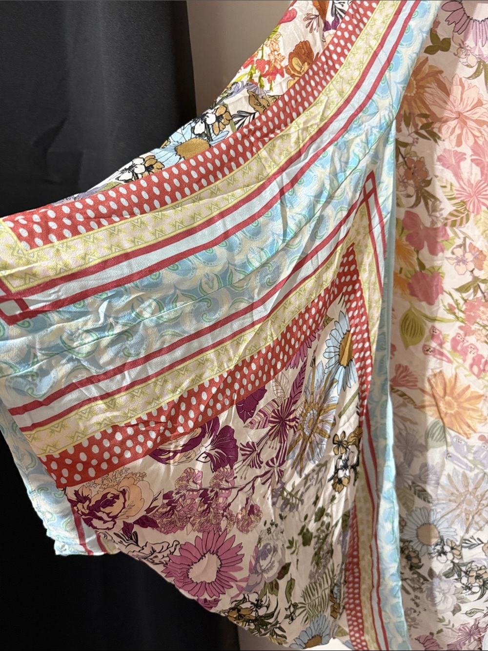 Anthropologie Floral Duster with Lavender and Sky Blue Accents - Picture 6 of 7